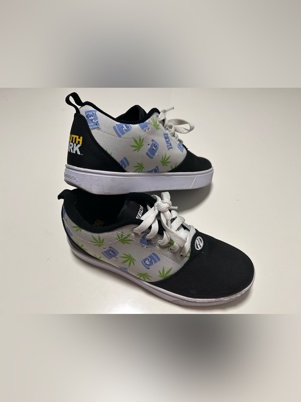 South Park x heelys size 7 Towelie shoes